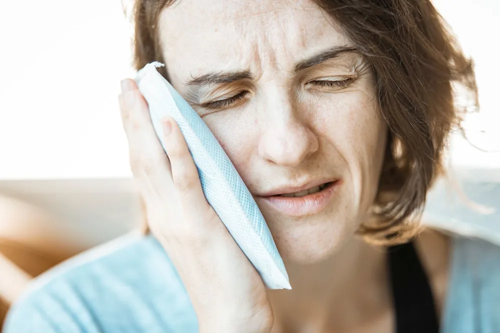 What Is a Gum Abscess? Signs and What to Do in an Emergency