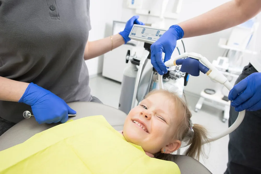Should Baby Tooth Decay Be Treated? How Is It Treated?